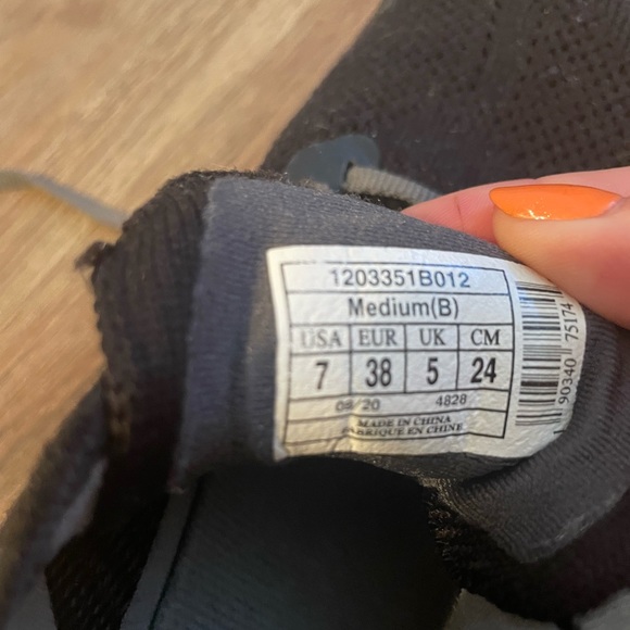 Brookes Levitate Running  Size 7. Perfect Condition. #tennisshoe #running - Picture 4 of 5